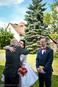 Hochzeitsfotograf Feucht - Heiraten in der Jakobskirche in Feucht