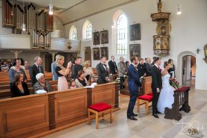 Eindrücke von der kirchlichen Trauung in der katholischen Kirche, Fotograf Hochzeit katholische Trauung Kirche