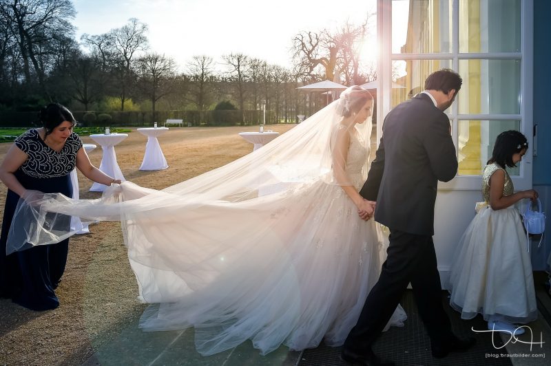 Der Hochzeitsfotograf in der Orangerie Ansbach. Moderne Brautbilder macht der Hochzeitsfotograf aus Nuernberg!