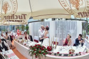 Bacio, bacio, In Italien feiert man Hochzeiten mit jeder Menge romantischer Bräuche, Hochzeitsfotograf Gardasee