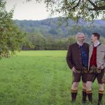 Der Hochzeitsfotograf macht die Verpartnerungs Bilder in der fraenkischen Schweiz - Walbarla