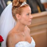 Die Braut in der katholischen Kirche - Hochzeitsfotograf fränkische Schweiz