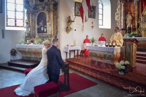 Hochzeitsfotograf Schloss Burgellern, Heiraten auf dem Schloss in Burgellern, kirchliche Trauung Burgellern, Schesslitz