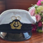 Die Eheringe auf der Kapitäns Mütze - Ihr Hochzeits Fotograf am Tegernsee