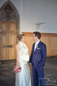 Hochzeitsfotograf Nuernberg, Hochzeitsfotos bei schlechtem Wetter, Hochzeitsbilder im Saal, Heiraten im Schuerstabhaus,