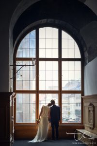 Hochzeits Fotograf Nuernberg, Hochzeitsfotos bei schlechtem Wetter, Hochzeitsbilder im Saal