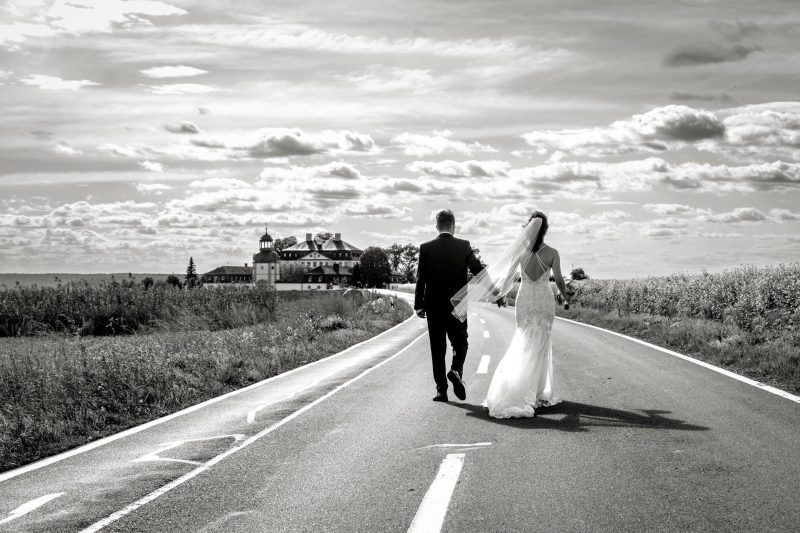 Märchenhafte Hochzeit Schloss Jägersburg mit DER Hochzeitsfotograf Schloss Jaegersburg