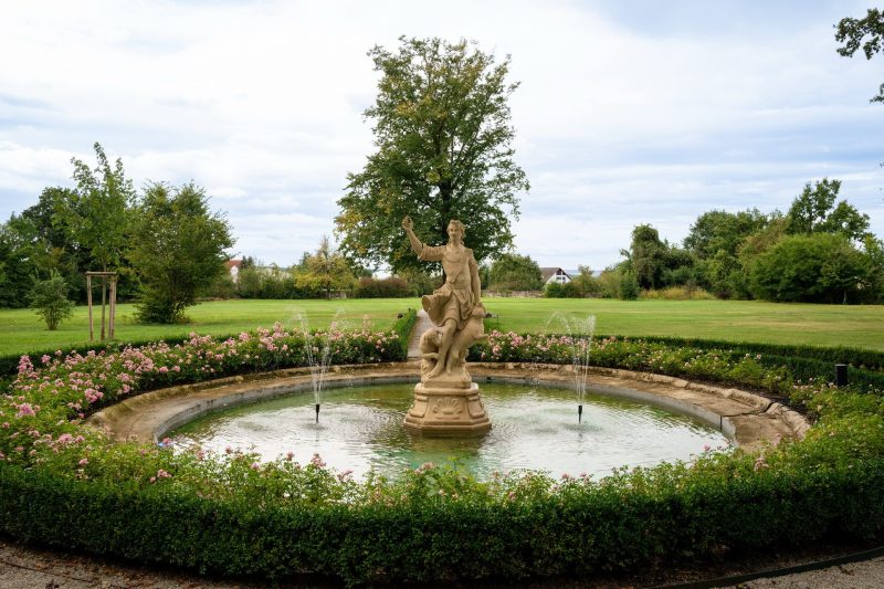 Hochzeitsfotograf Schloss Jägersburg -Märchenhafte Hochzeitsfotografie - 
Foto: DER-Hochzeits-Fotograf